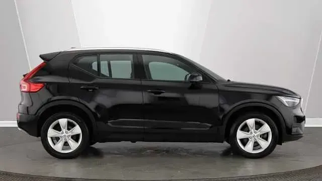 Used Volvo XC40 Core 161 HP (118 kW) 2023 Black SUV
