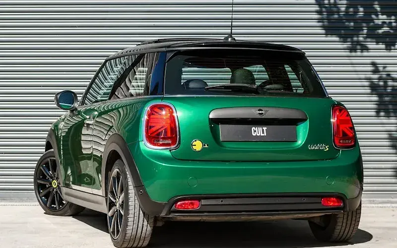 Used Mini Cooper Level 3 135 kW (184 HP) 2020 Green Hatchback