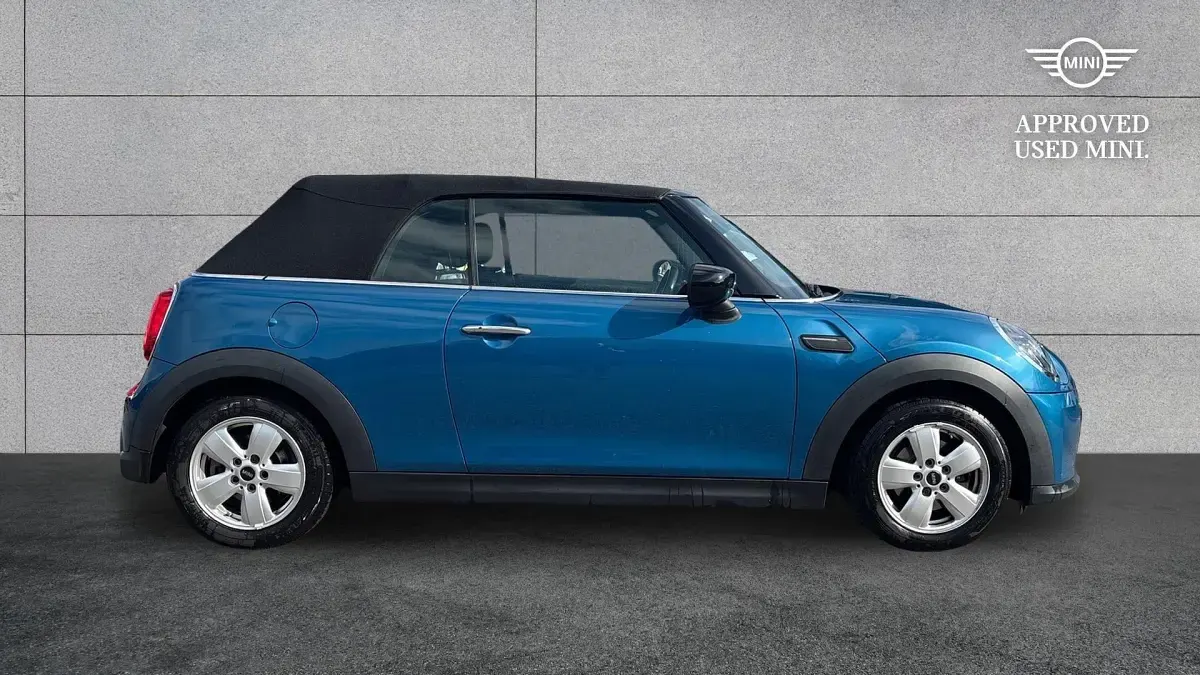 Used Mini Cooper Classic 134 HP (98 kW) 2022 Blue Hatchback