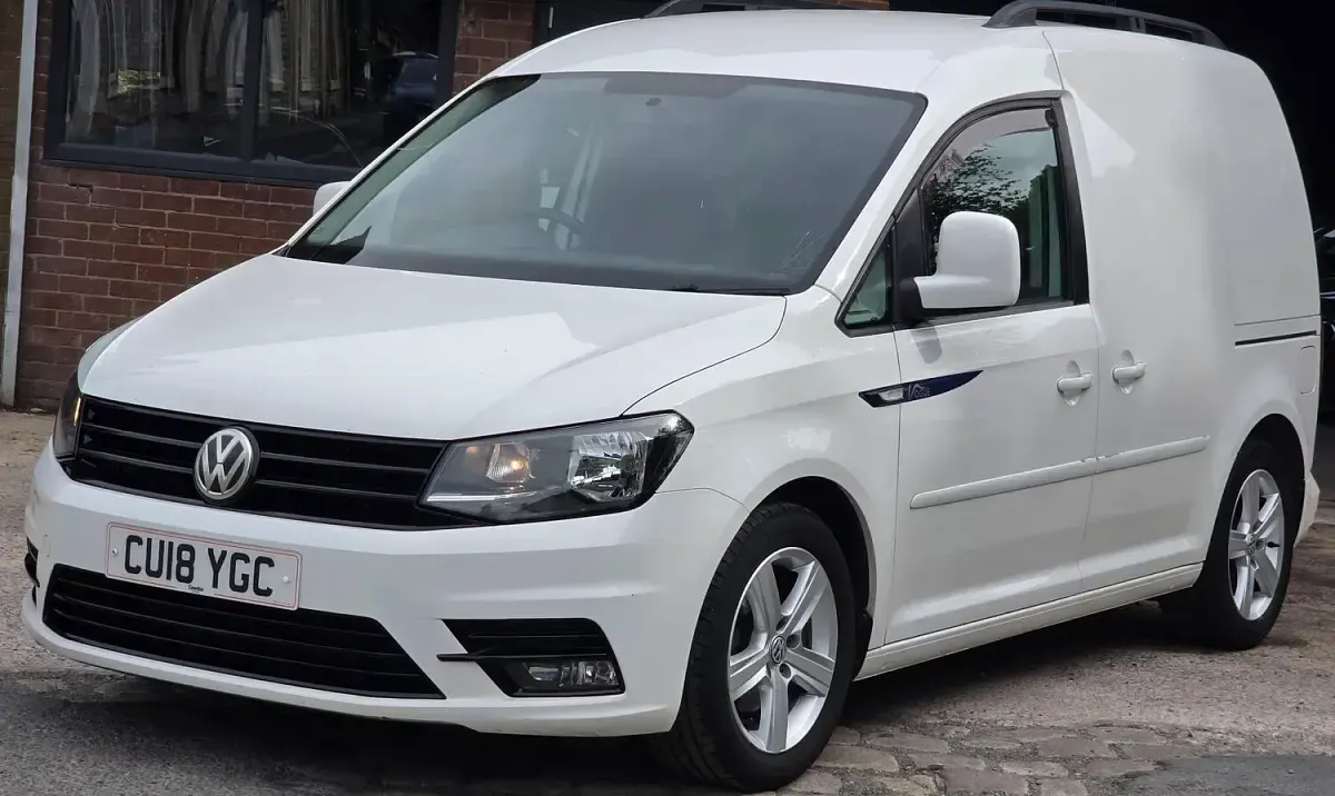 Used VW Caddy Trendline 102 HP (75 kW) 2018 White MPV