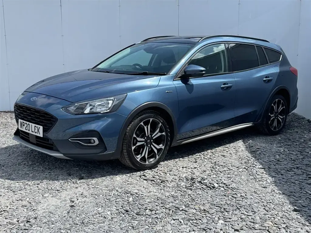 Used Ford Focus Active X 125 HP (91 kW) 2020 Blue Estate