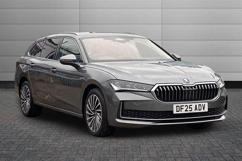 Used Skoda Superb 193 HP (141 kW) 2025 Graphite grey Estate