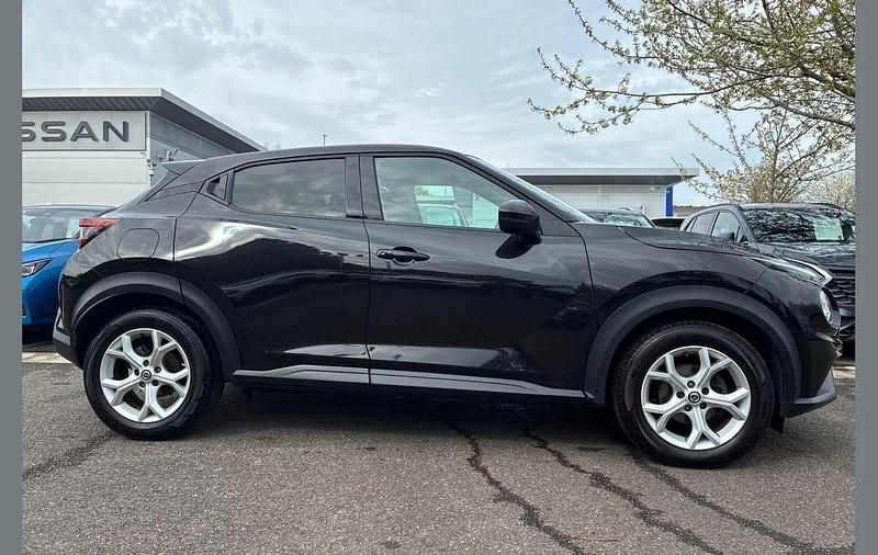 Used Nissan Juke N-Connecta 114 HP (83 kW) 2020 Black SUV