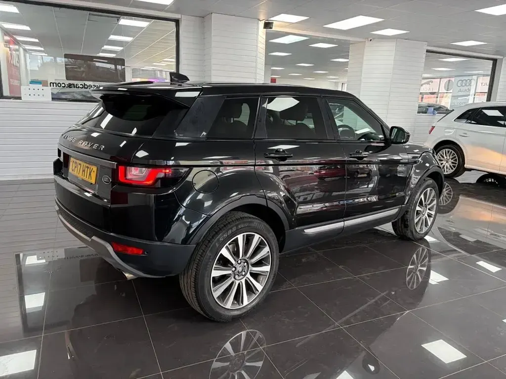 Used Land Rover Range Rover evoque SE 150 HP (110 kW) 2017 Black SUV