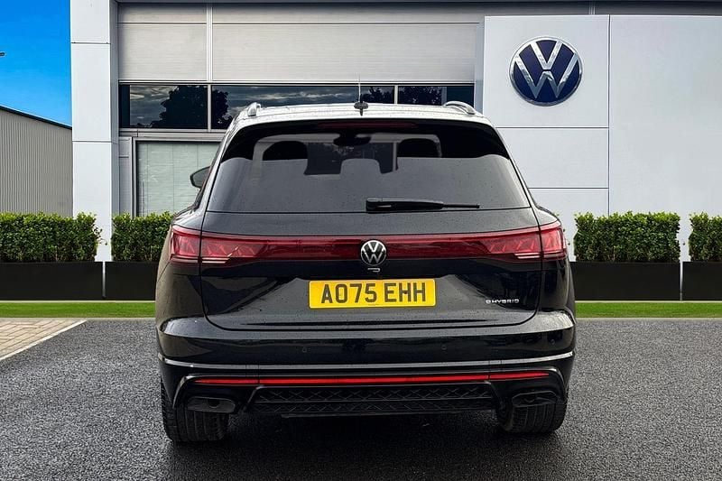 New VW Touareg R 462 HP (339 kW) 2025 Black SUV