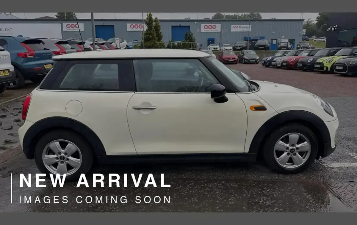 Used Mini ONE 101 HP (74 kW) 2017 White Hatchback