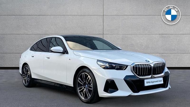 White Used 2024 BMW 530e M Sport | £45,790 - Image 1/4