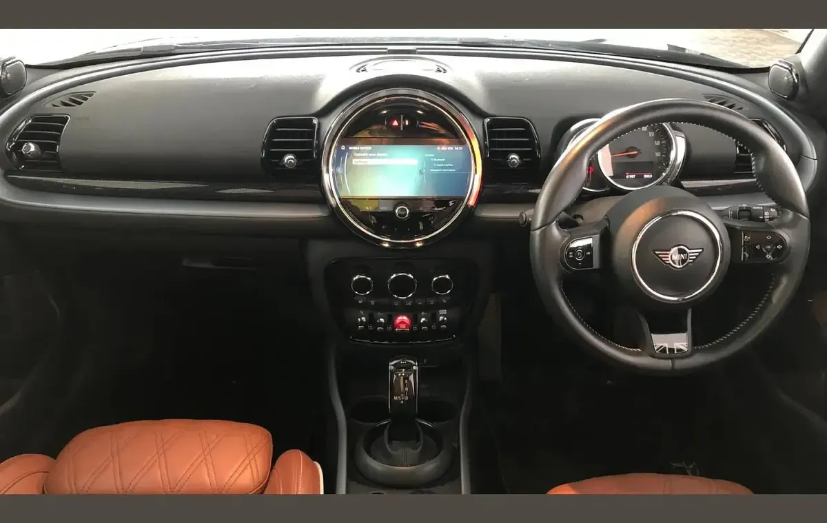 Used Mini Cooper Clubman Exclusive 134 HP (98 kW) 2022 Black Estate