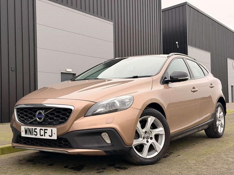 Used Volvo V40 2015 Bronze Hatchback