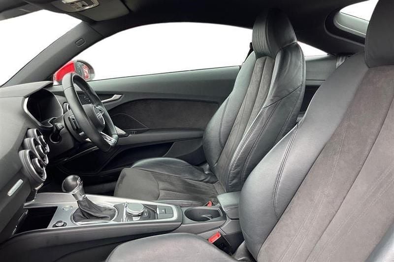 Begagnad Audi TT Sport 230 HK (169 kW) 2015 Röd Sportkupé