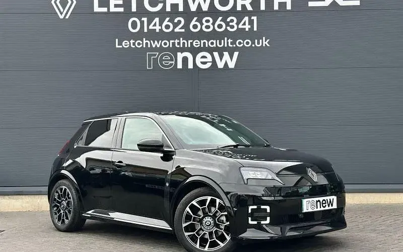 Used Renault 5 E-Tech Komfort 110 kW (150 HP) 2026 Hatchback