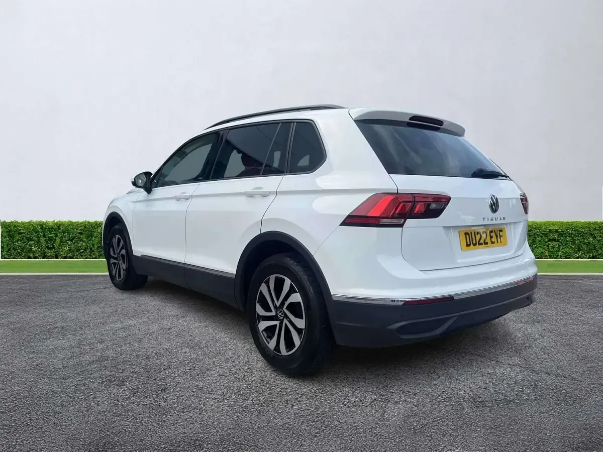 Used VW Tiguan Active 150 HP (110 kW) 2022 White SUV