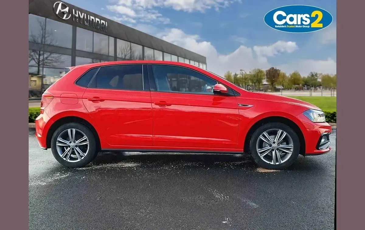 Used VW Polo R-line 94 HP (69 kW) 2019 Red Hatchback