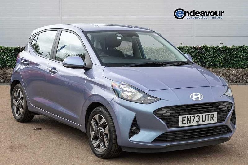 Used Hyundai i10 Advanced 83 HP (61 kW) 2024 Blue Hatchback