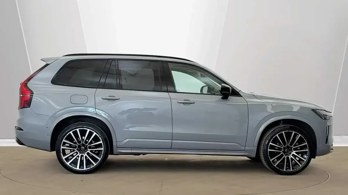 Used Volvo XC90 Ultra 455 HP (334 kW) 2025 Grey SUV