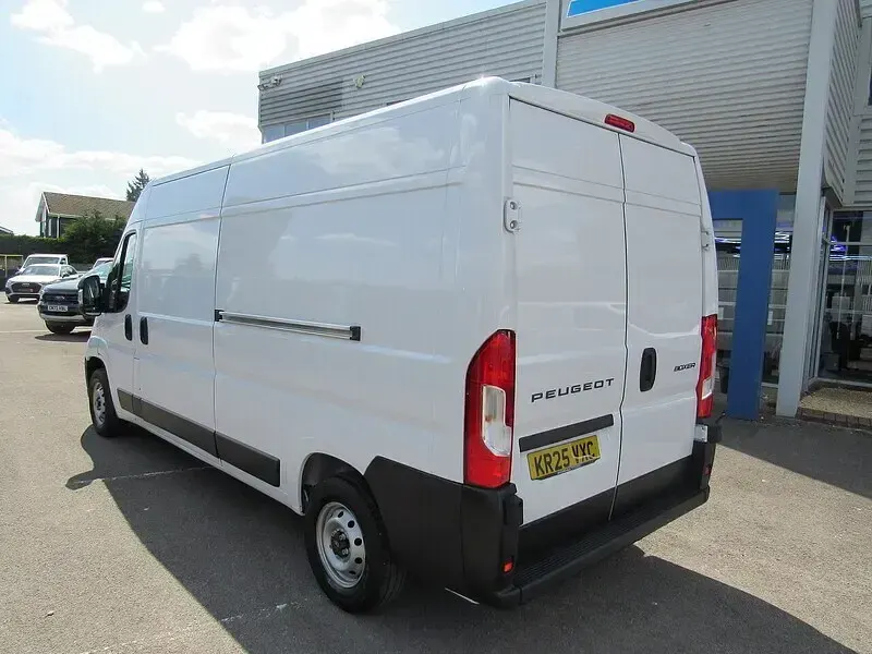 Used Peugeot Boxer 2025 White Van