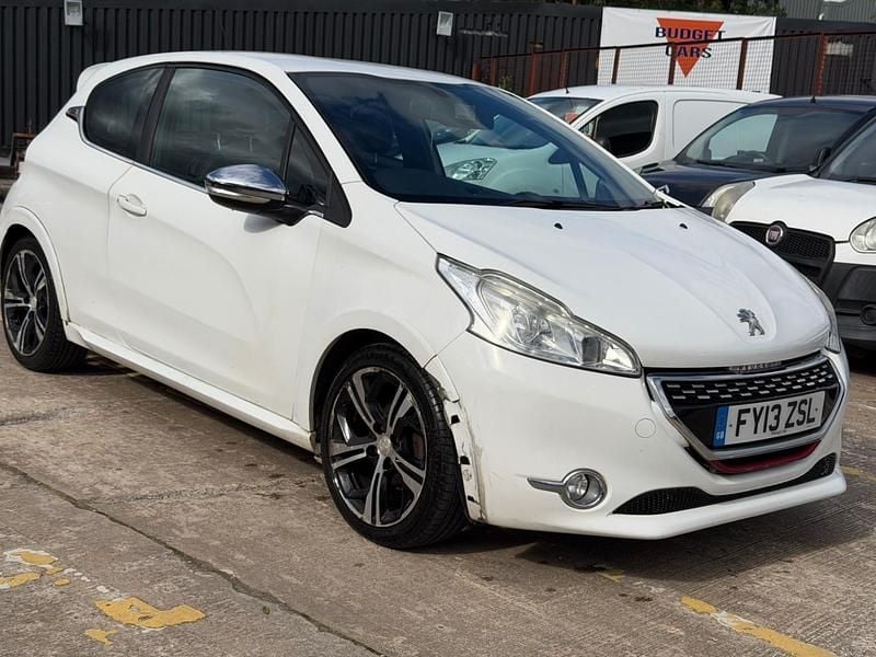 White Used 2013 Peugeot 208 Active Hatchback | £1,999 (Super price) - Image 1/4