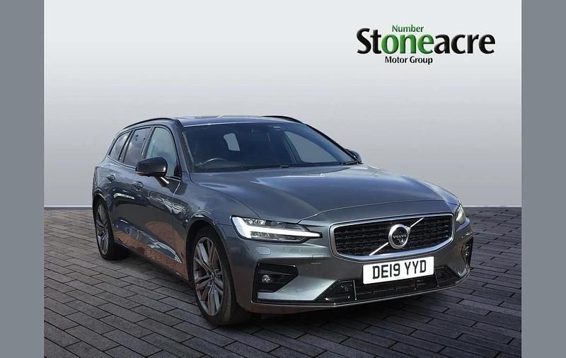Used Volvo V60 R-Design Pro 187 HP (137 kW) 2019 Grey Estate