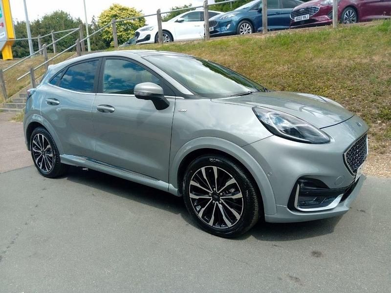 Solar silver Used 2024 Ford Puma ST-Line Hatchback | £23,999 (Expensive) - Image 1/4