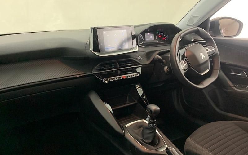 Used Peugeot 2008 Active+ 101 HP (74 kW) 2023 White SUV