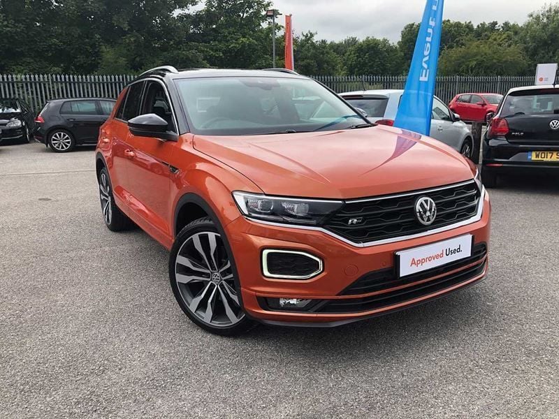 Energetic orange Used 2020 VW T-Roc R-line SUV | £21,675 (Fair price) - Image 1/4
