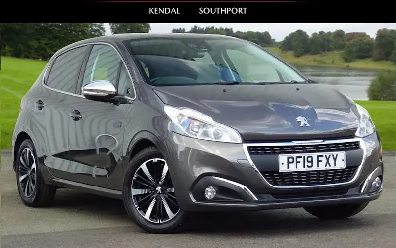 Used Peugeot 208 82 HP (60 kW) 2019 Hatchback