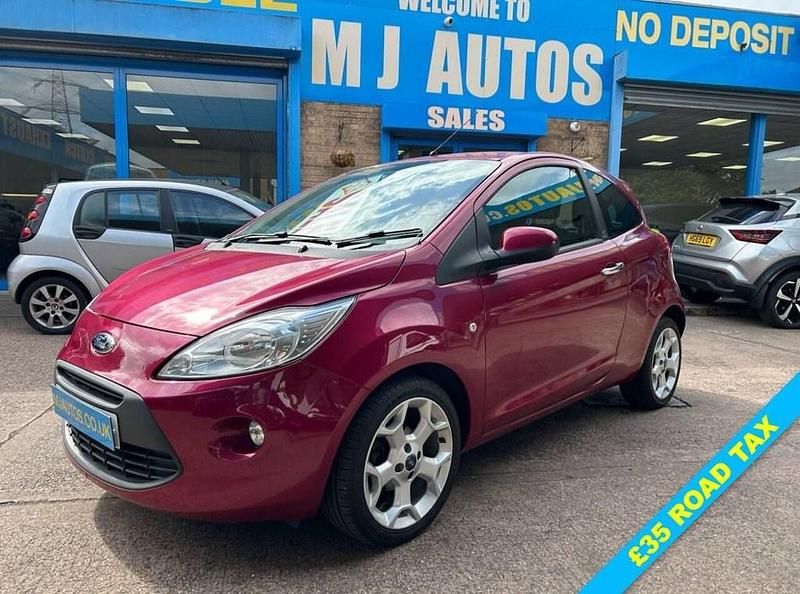 Red Used 2014 Ford Ka Titanium Hatchback | £2,995 (Super price) - Image 1/4