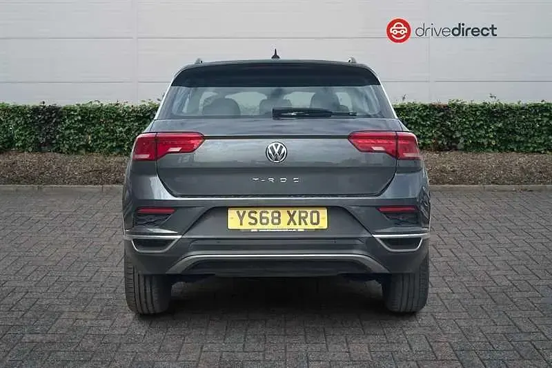 Used VW T-Roc SE 115 HP (84 kW) 2018 Grey SUV