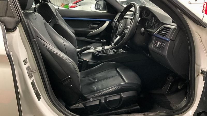 Used BMW 318 Gran Turismo M Sport 143 HP (105 kW) 2014 White Hatchback