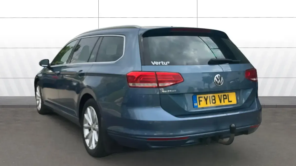 Used VW Passat Business 150 HP (110 kW) 2018 Blue Estate