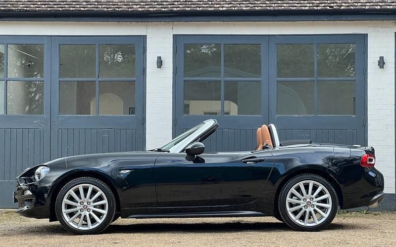 Used Fiat 124 Spider Lusso Plus 140 HP (102 kW) 2017 Cabriolet