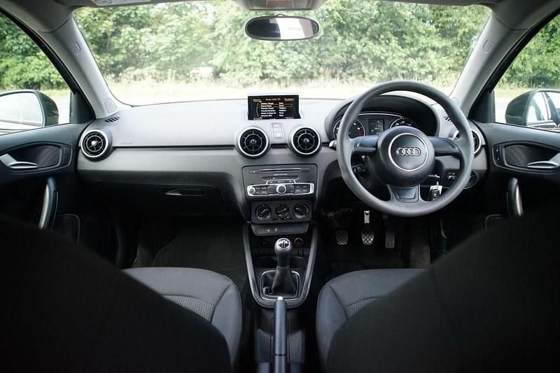 Image 3/4