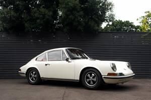 Used Porsche 911 140 HP (102 kW) 1969 White Coupe