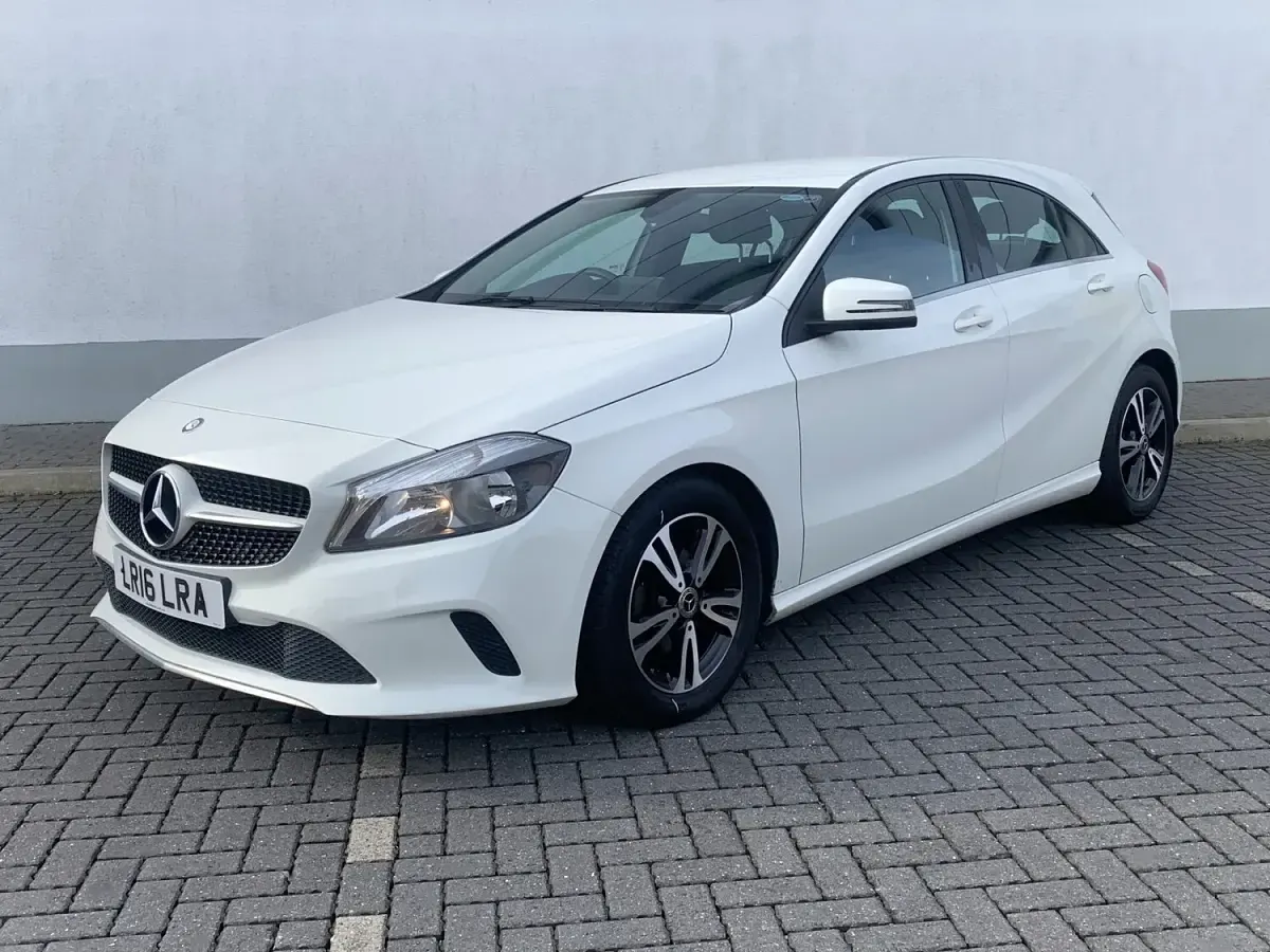 Used Mercedes A180 SE 2016 White Hatchback