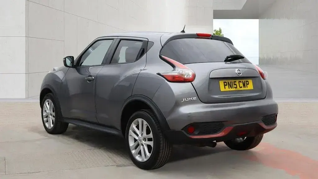 Used Nissan Juke Acenta Premium 115 HP (84 kW) 2015 Grey SUV
