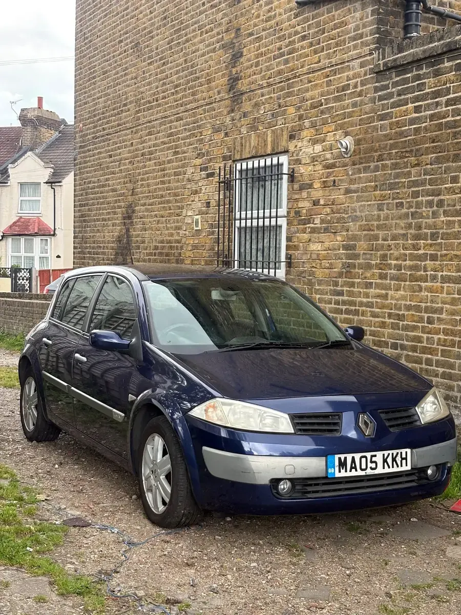 Used Renault Mégane II Dynamique 113 HP (83 kW) 2005 Blue Hatchback