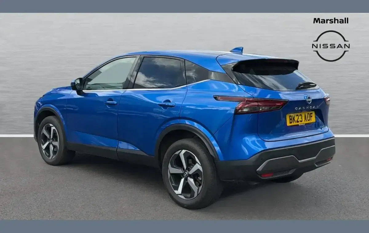 Used Nissan Qashqai N-Connecta 155 HP (114 kW) 2023 Blue SUV