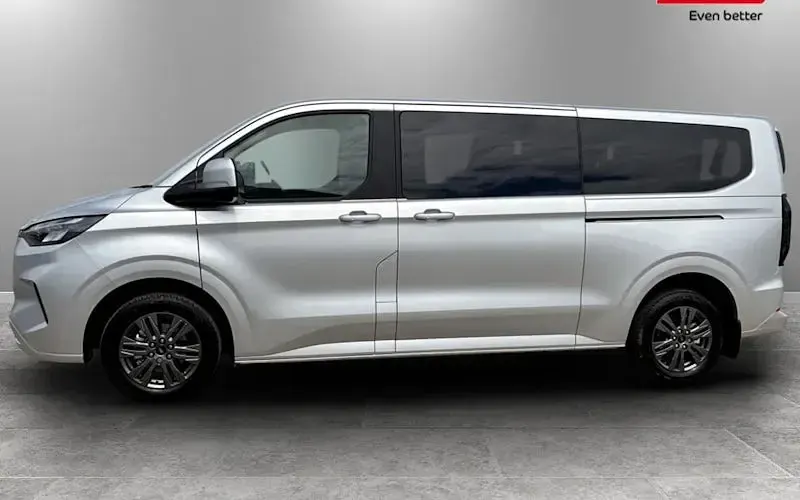 New Ford Tourneo Titanium 170 HP (125 kW) 2026 MPV