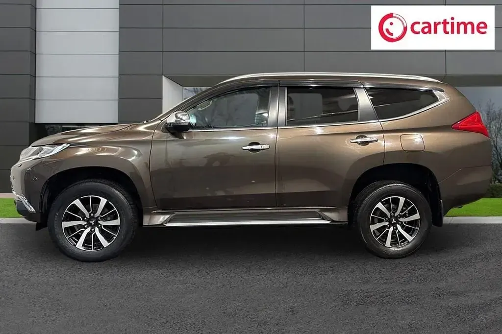 Usado Mitsubishi Shogun 2018 Castanho SUV