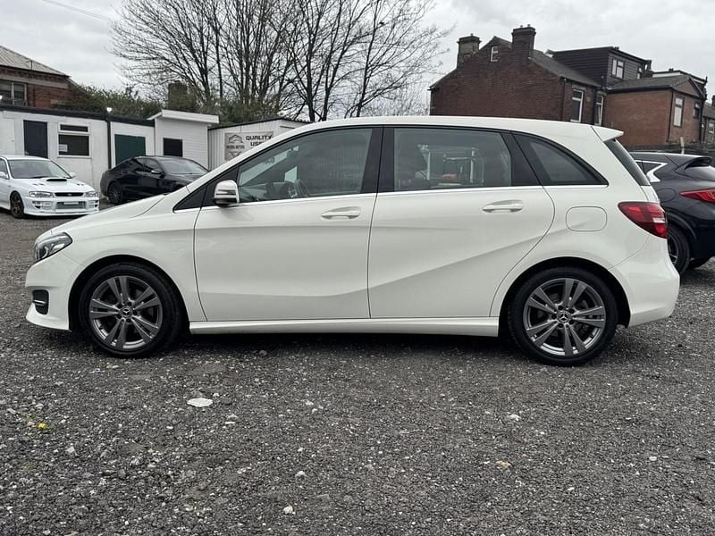 Usado Mercedes B200 Exclusive 2018 Branco Monovolume