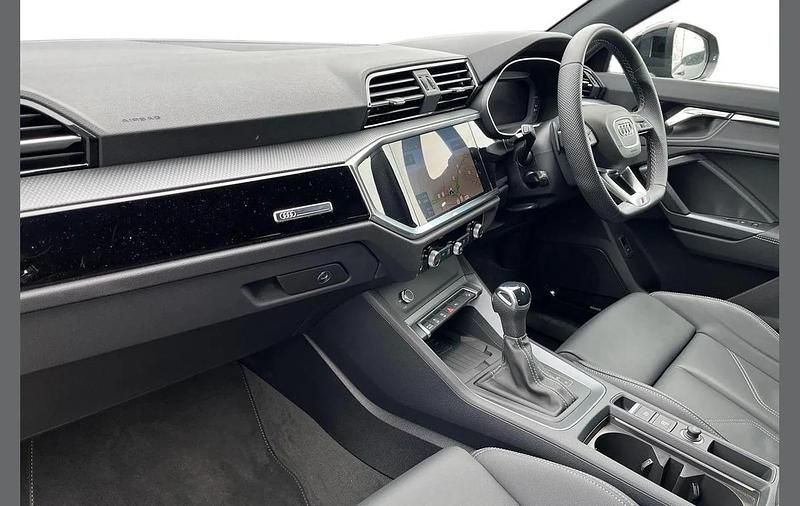 Used Audi Q3 Black Edition 150 HP (110 kW) 2025 Grey SUV