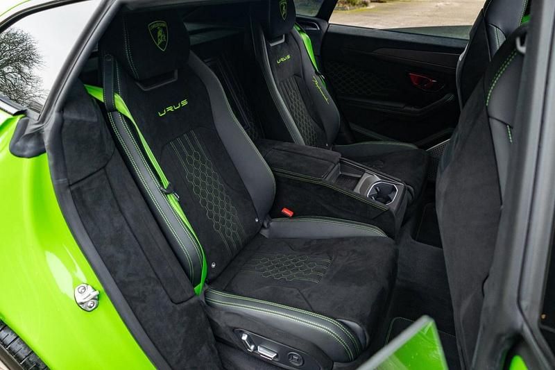 Used Lamborghini Urus 800 HP (588 kW) 2025 Green SUV