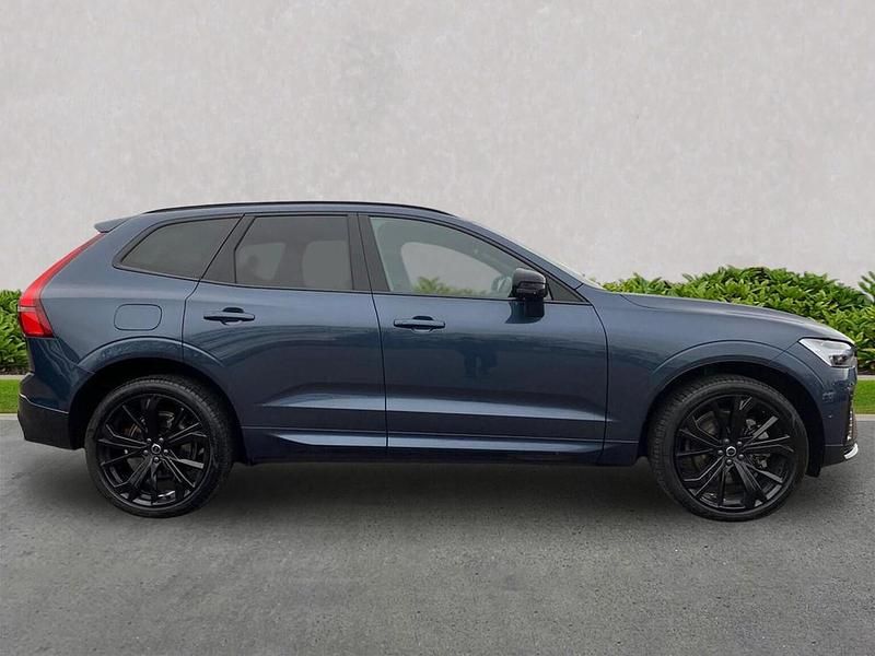 Used Volvo XC60 Plus 345 HP (253 kW) 2025 Blue SUV