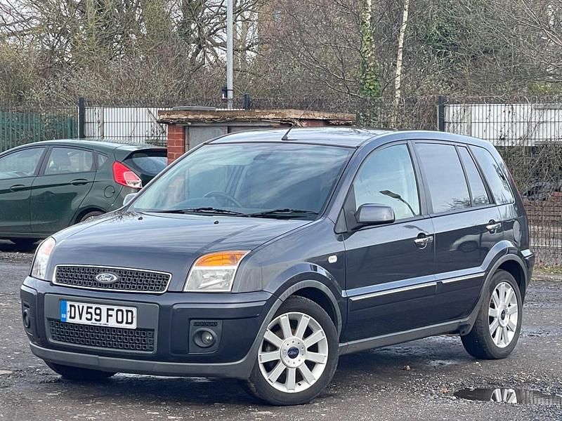Used Ford Fusion Titanium 99 HP (72 kW) 2009 Grey Hatchback