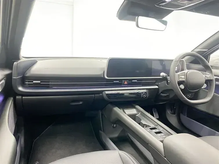 Usado Hyundai Ioniq 6 Premium 167 kW (228 HP) 2024 Prateado Sedan