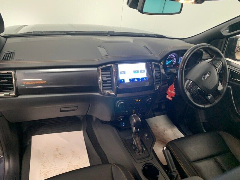 Image 3/4