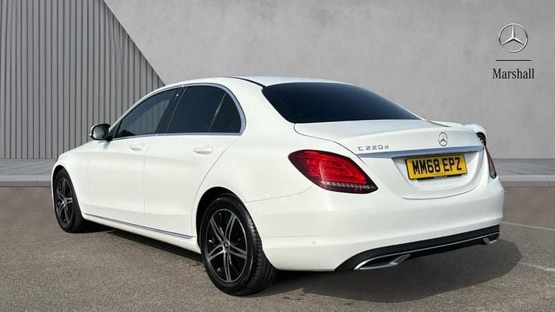 Used Mercedes C220 194 HP (142 kW) 2018 White Sedan