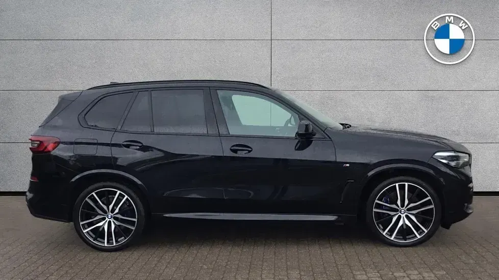 Used BMW X5 M Sport 335 HP (246 kW) 2022 Black SUV