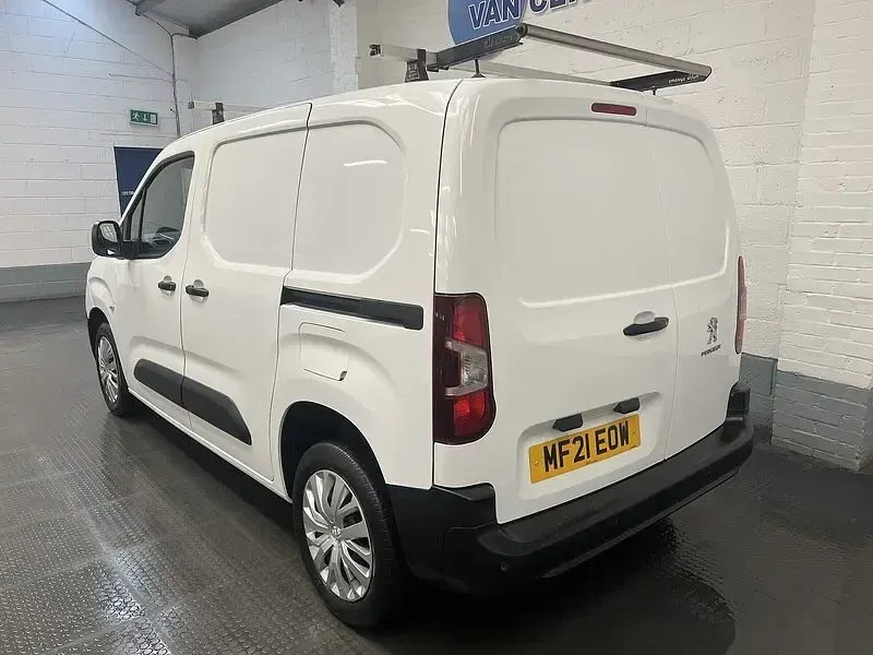 Used Peugeot Partner 2021 White MPV