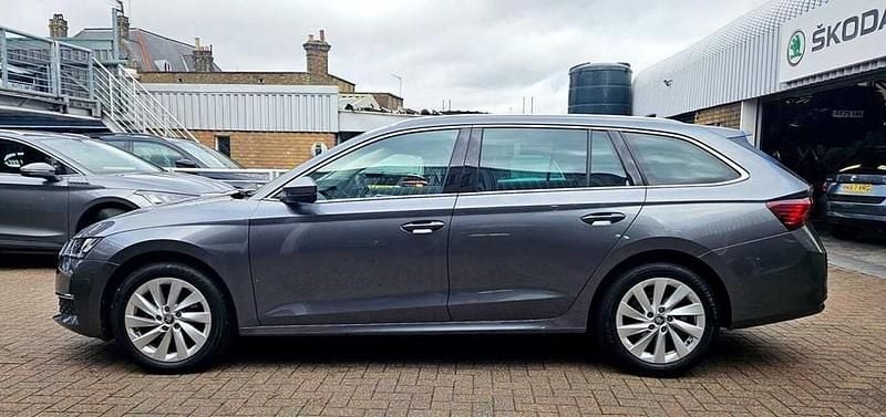Used Skoda Octavia SE L 150 HP (110 kW) 2025 Graphite grey metallic Estate